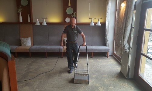 Carpetlife - jak se čistí koberce přírodním granulátem